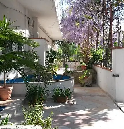Calla' Hotell 3*
